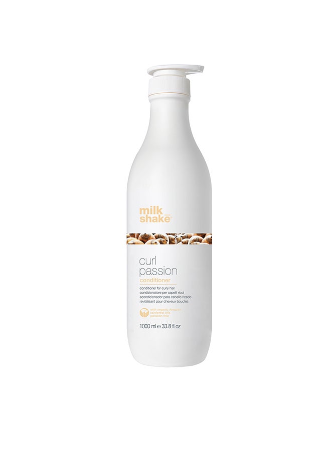 Milk Shake Curl Passion Leave-In Spray – Paraben-Free Leave-In Conditioner for Curly Hair with Organic Pracaxi & Babassu Oils – Anti-Frizz, Hydrating, Softening & Defining Formula with Quinoa & Milk Proteins for Bouncy, Long-Lasting Curls, 1 Ltr - Image 1