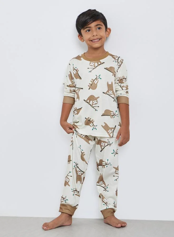 ستايلي Styli Boys Sloth Graphic Print T-Shirt and Pyjama Set