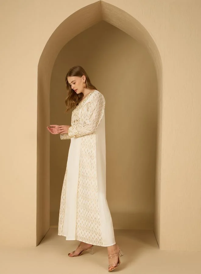 Styli Styli Foil Print V Neck Panelled Jalabiya with Embroidered Detail