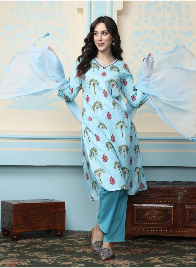 آي شين Straight Fit Printed Pattern Round Neck Three-Quarter Sleeves Blue Colour Woven Cotton Kurta Set for Women with Semi Elastic Closure - Crafted for Elegance and Ease
