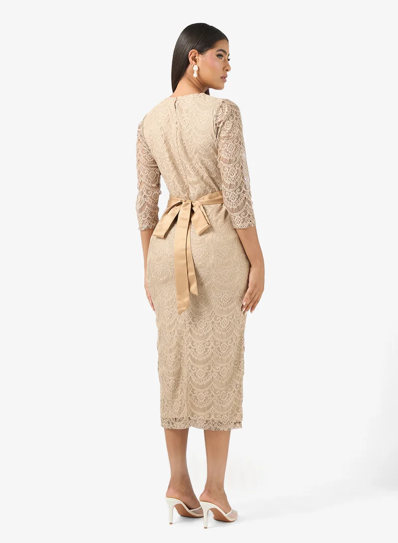 جولدن ابل فستان ضيق دانتيل