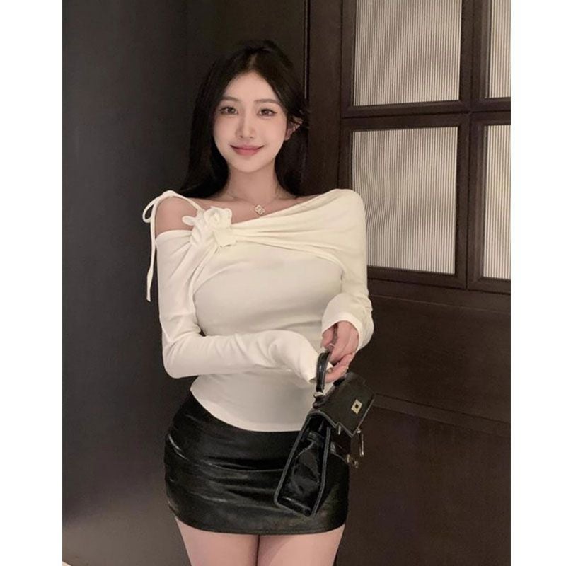Korean T-Shirt Design Sense Niche Diagonal Shoulder Top Three-Dimensional Flower Design Slim Long Sleeve T-Shirt - Image 5