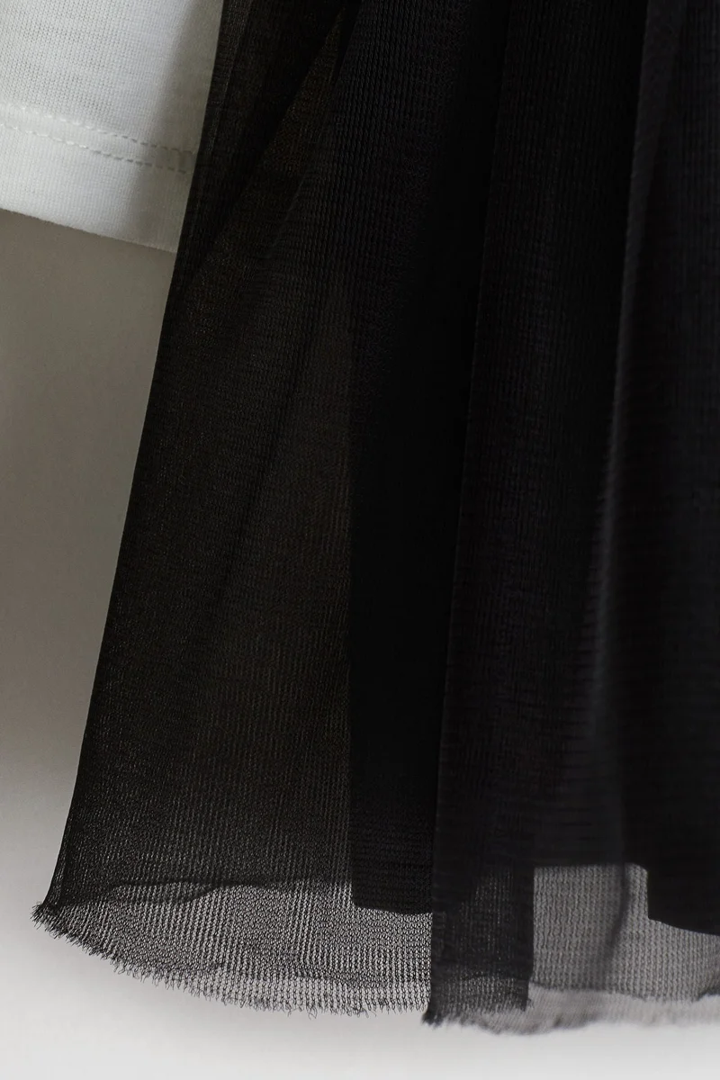 اتش اند ام Fancy dress costume