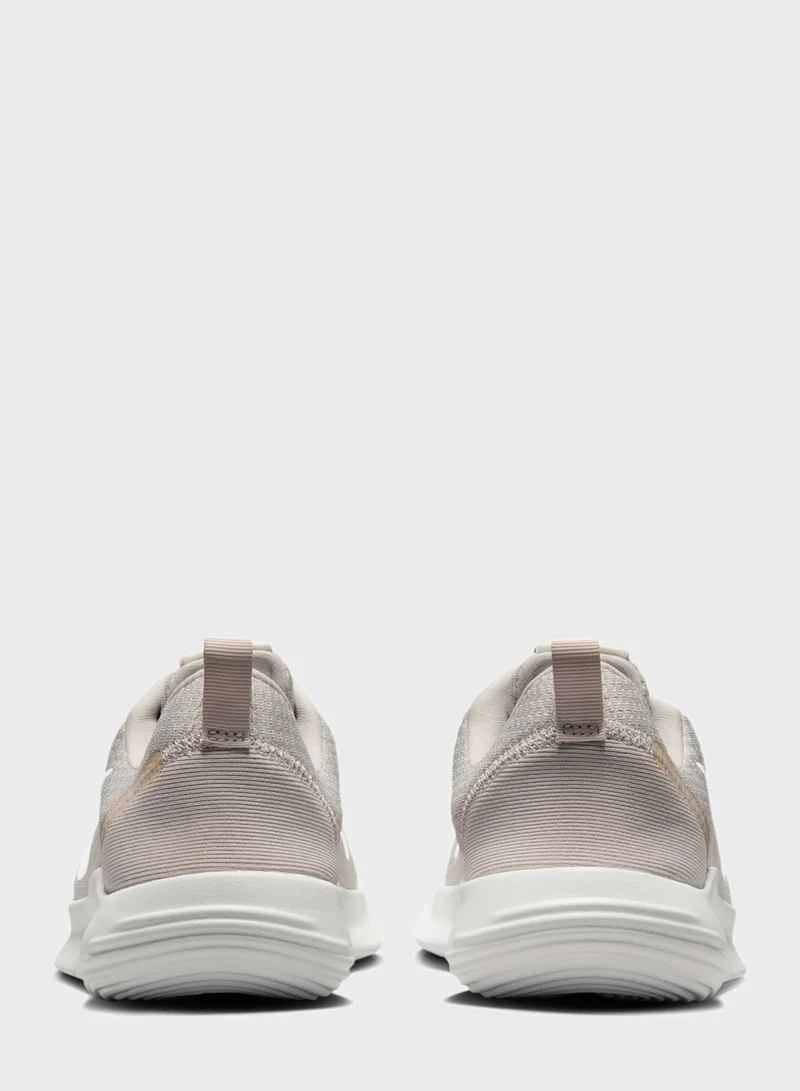 Nike Flex Experience 12