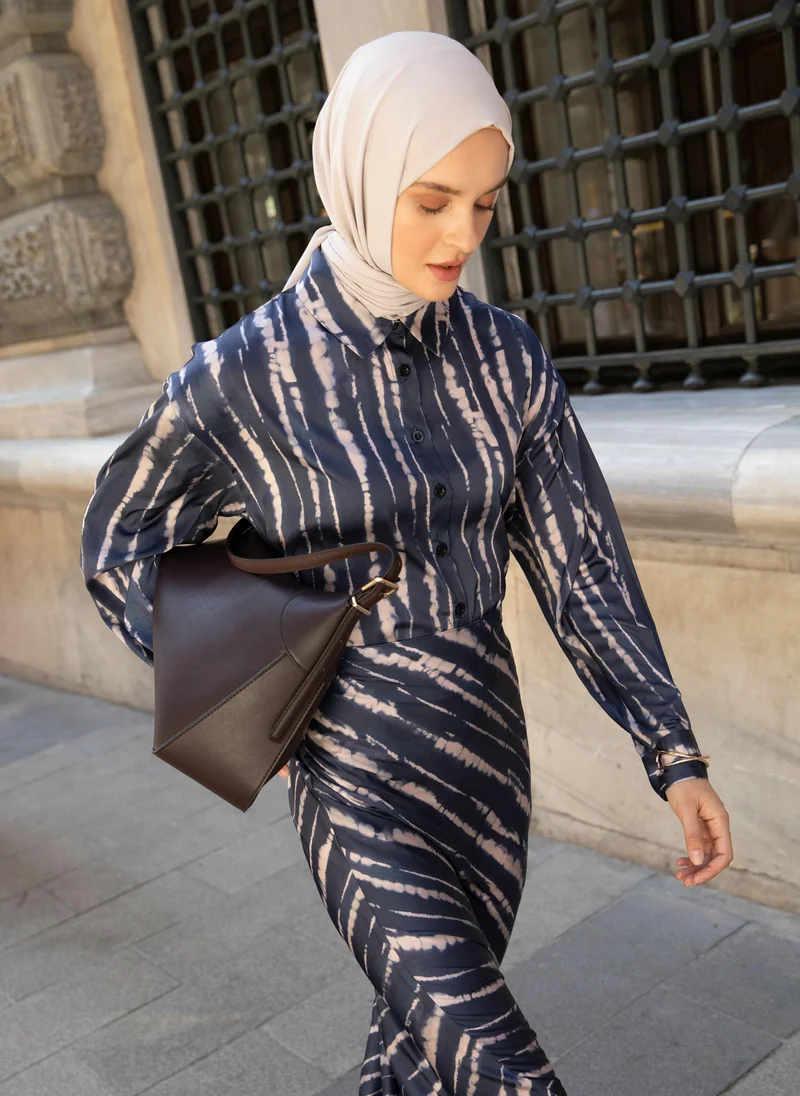 رفقة من مودانيسا Navy Striped Satin Fabric Elegant Shirt - Refka