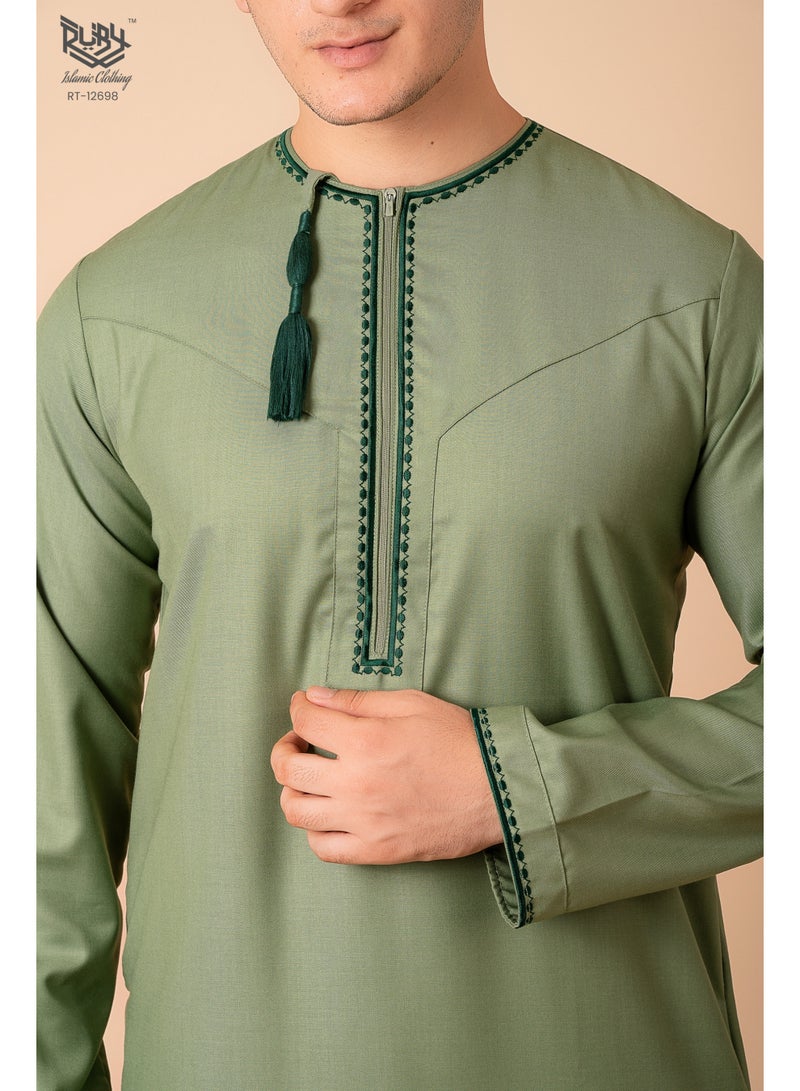 روبي للملابس الإسلامية دشداشة عمانية/إماراتية بلون أخضر حكيم - ثوب كندورة رجالي عماني/إماراتي كلاسيكي - جبة إسلامية طويلة الأكمام - Image 3