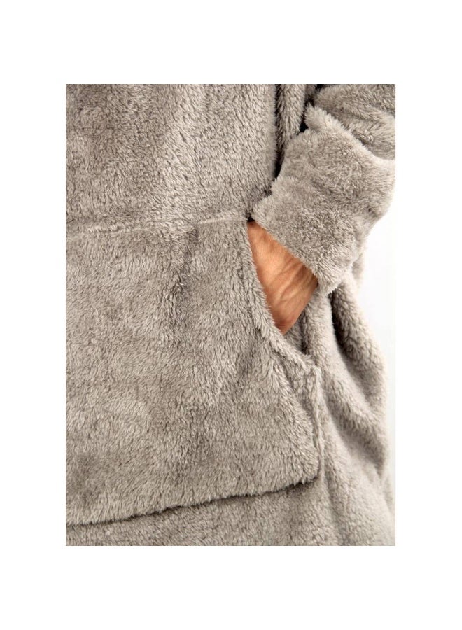 Project Z Wearable Blanket Hoodie, Giant and Ultra-Warm | Super Soft Fluffy Fleece Sweatshirt for Unisex (Men & Women) | One Size (Oversize) Fits 60-140 kg with Pocket. - Image 5