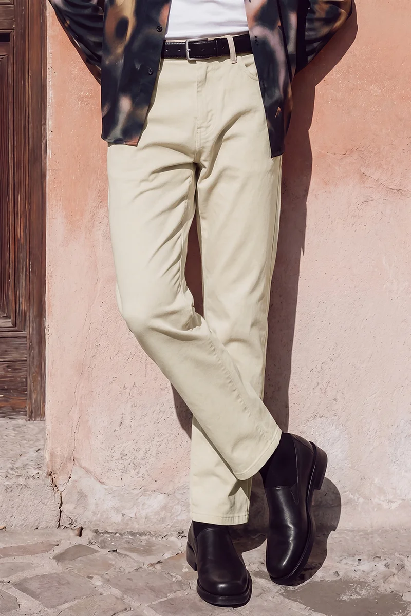 SNITCH Beige Solid Regular Fit Casual Trousers