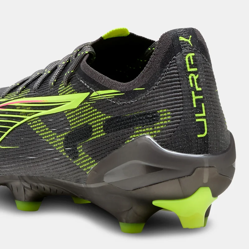 PUMA Men's ULTRA 5 ULTIMATE Firm Ground Football Shoes