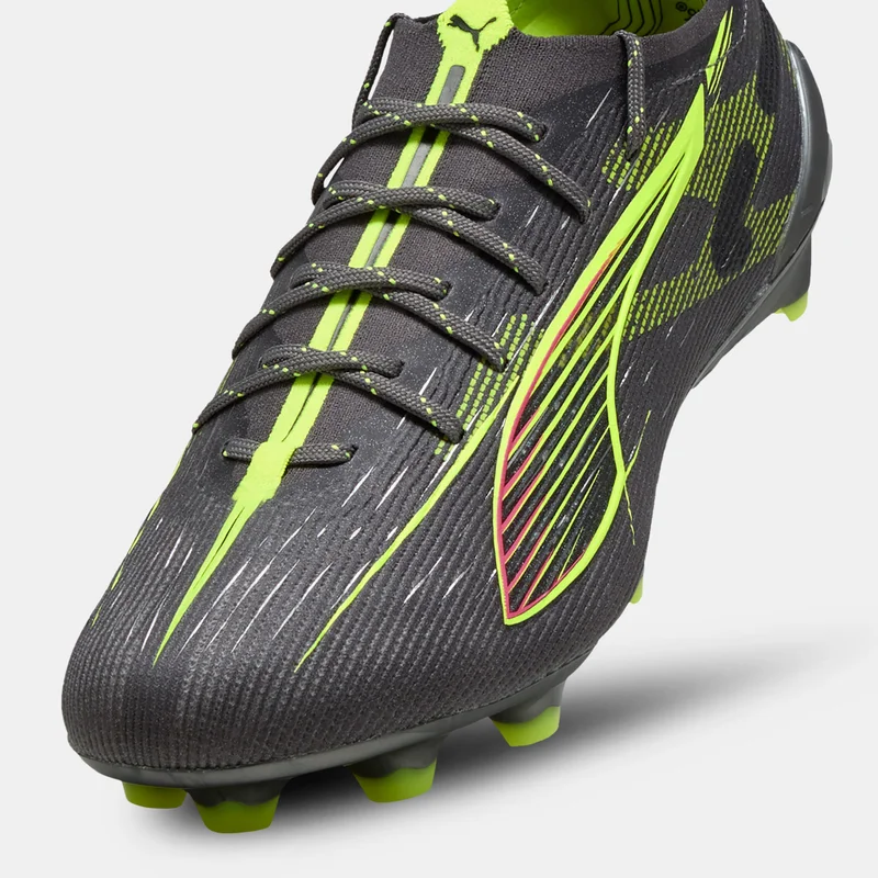 PUMA Men's ULTRA 5 ULTIMATE Firm Ground Football Shoes