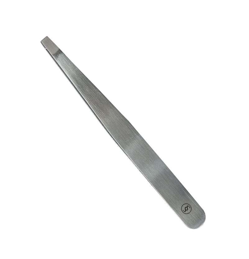 BARE ESSENTIALS Straight Tweezers - Image 2