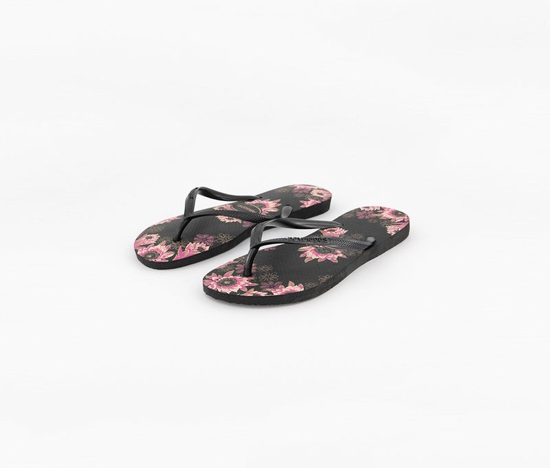havaianas Women Style 2 Slim Organic Slipper, Black and Dark Grey  - Image 1