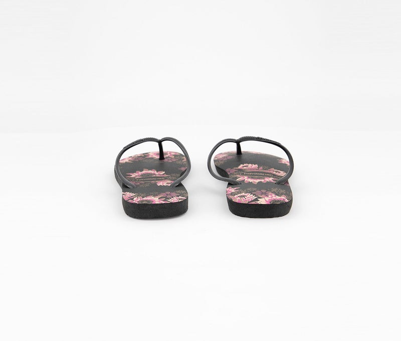 havaianas Women Style 2 Slim Organic Slipper, Black and Dark Grey  - Image 2