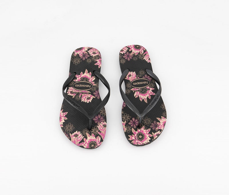 havaianas Women Style 2 Slim Organic Slipper, Black and Dark Grey  - Image 4
