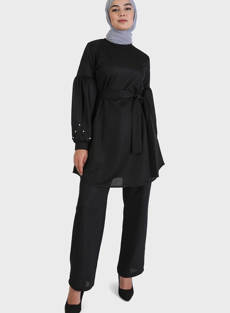 Tavin by Modanisa Embellished Top & Pants Set