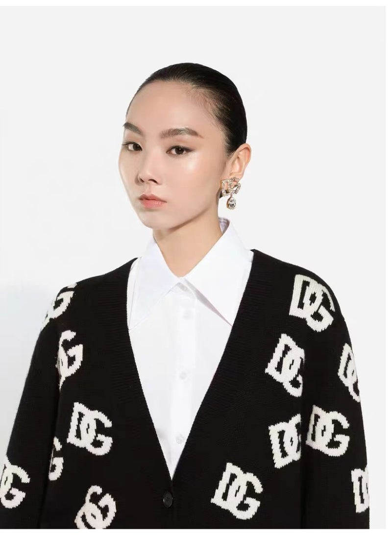 D&G Crystal-Embellished DG Drop Earrings - Gold-Tone & Sparkling Stones for Luxury Evening & Party Looks - Image 3