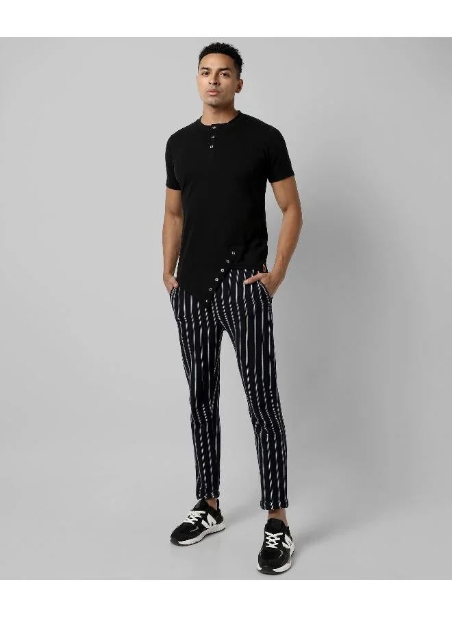 Campus Sutra Men's Black Solid Asymmetrical Regular Fit  Casual T-Shirt
