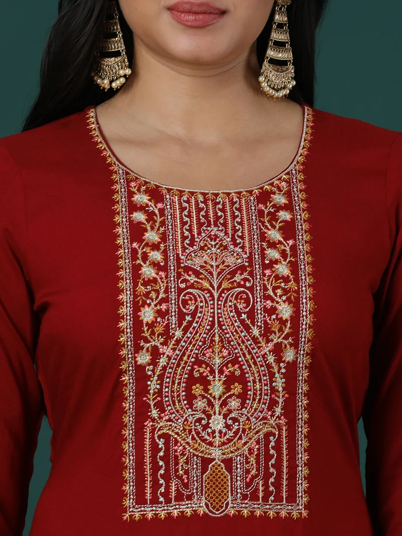 globus Women Floral Embroidered Regular Thread Work Kurta With Trousers & With Dupatta