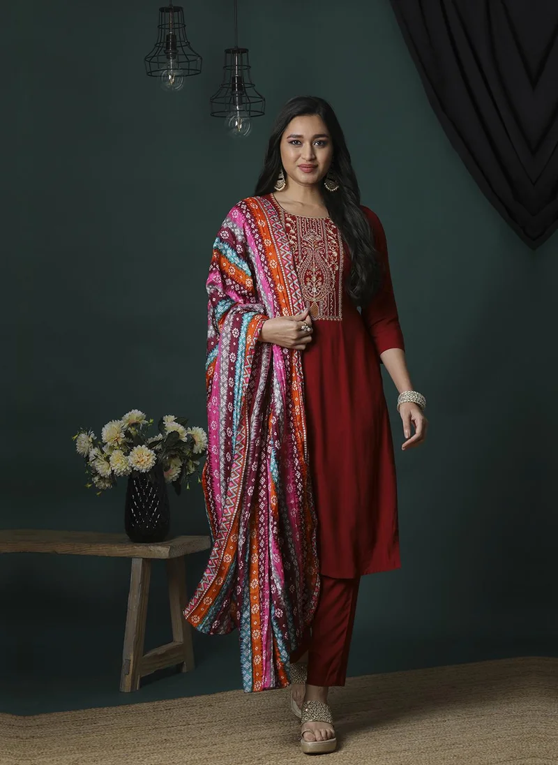 globus Globus Women Floral Embroidered Regular Thread Work Kurta With Trousers & With Dupatta