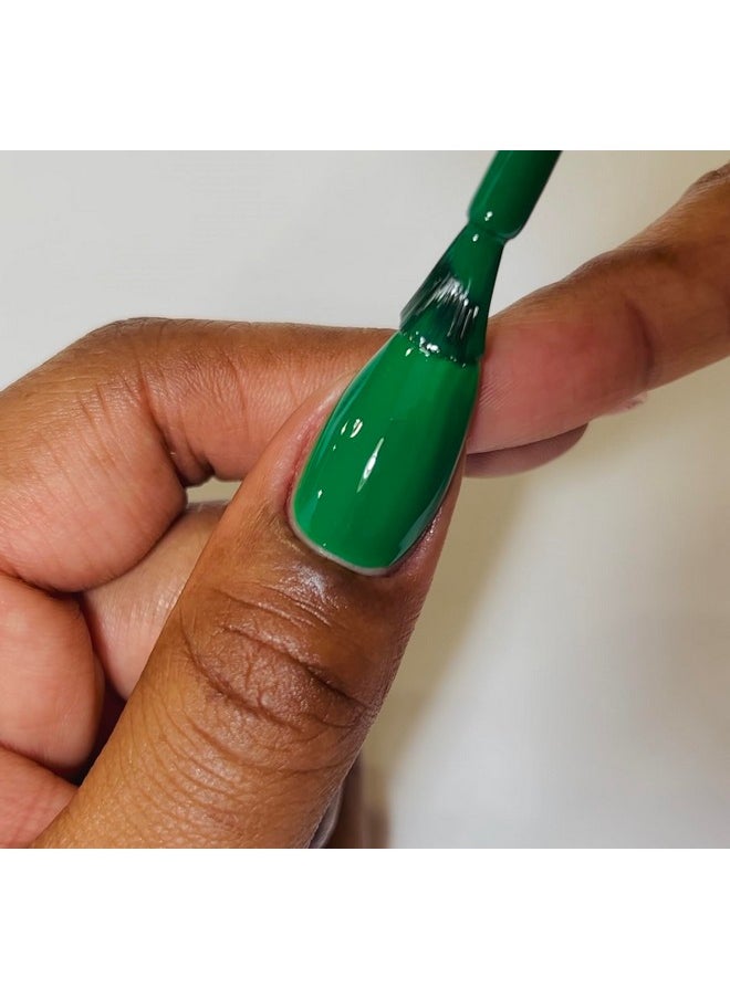 DAISY DND - Dnd Gel Polish Set 1 Each Of Green Gel Polish And Green Nail Polish 748 4 Leaf Clover 0.5 Fl Oz - Image 1
