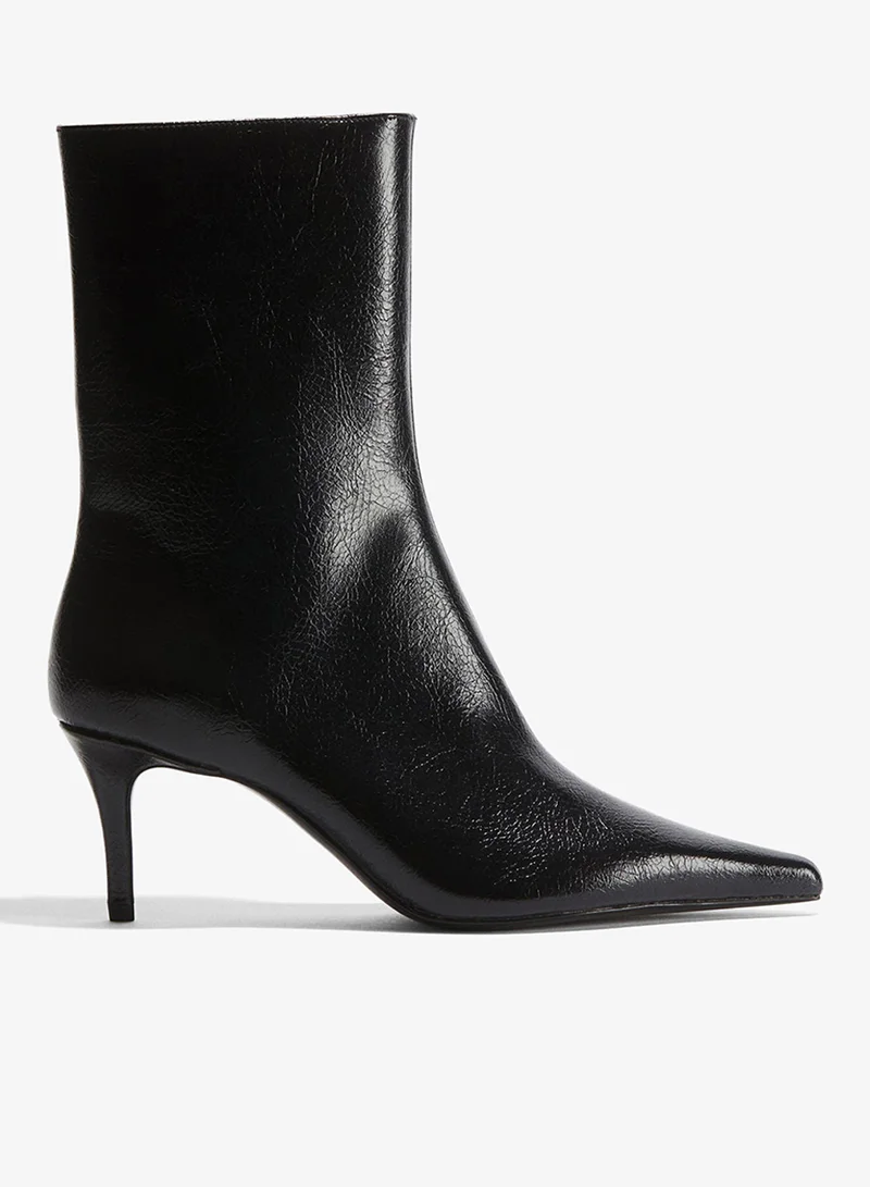 اتش اند ام بوت بكعب