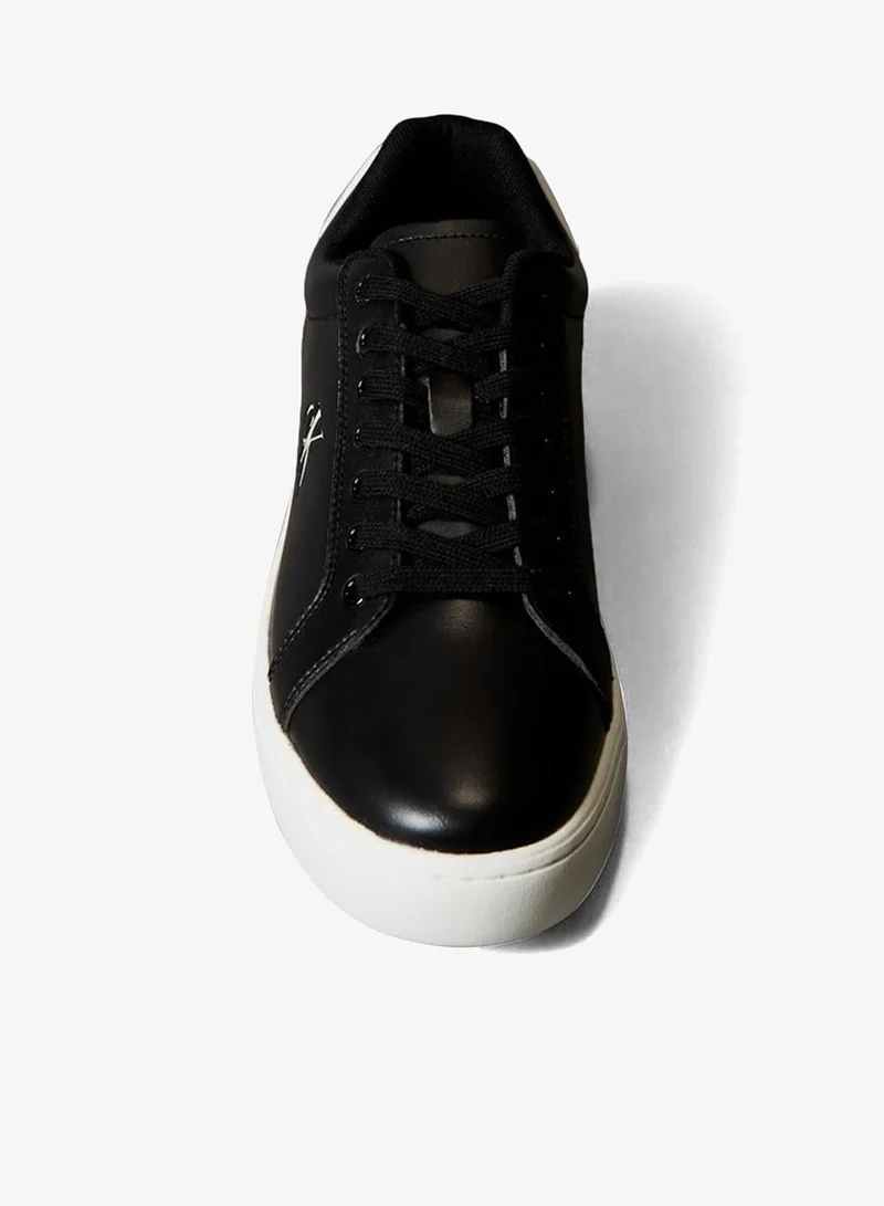 كالفن كلاين جينز روما سنيكرز منخفضة