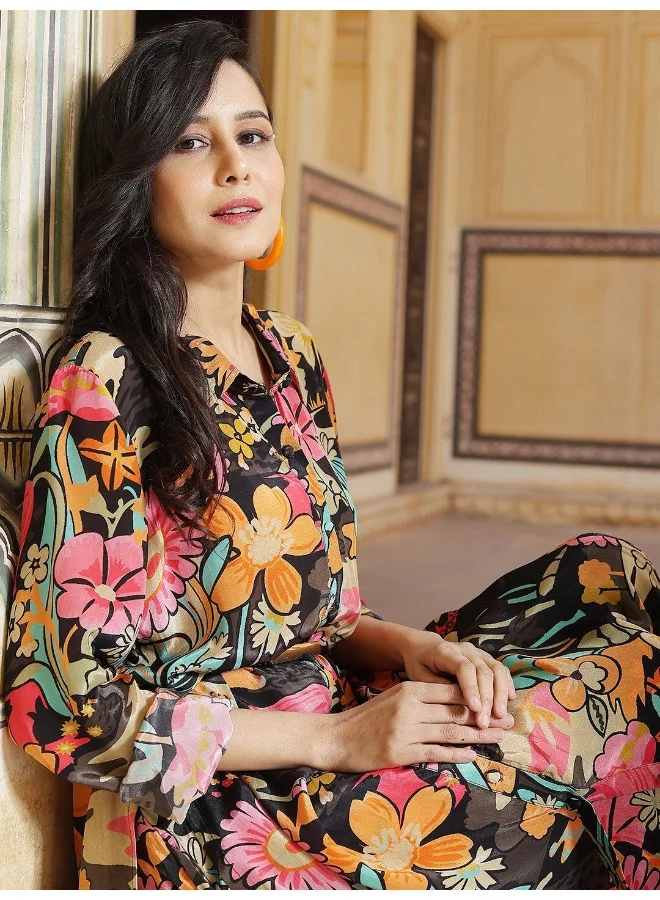 أيه كيه إس AKS Couture Floral Printed Regular Silk Crepe Kurta with Trousers