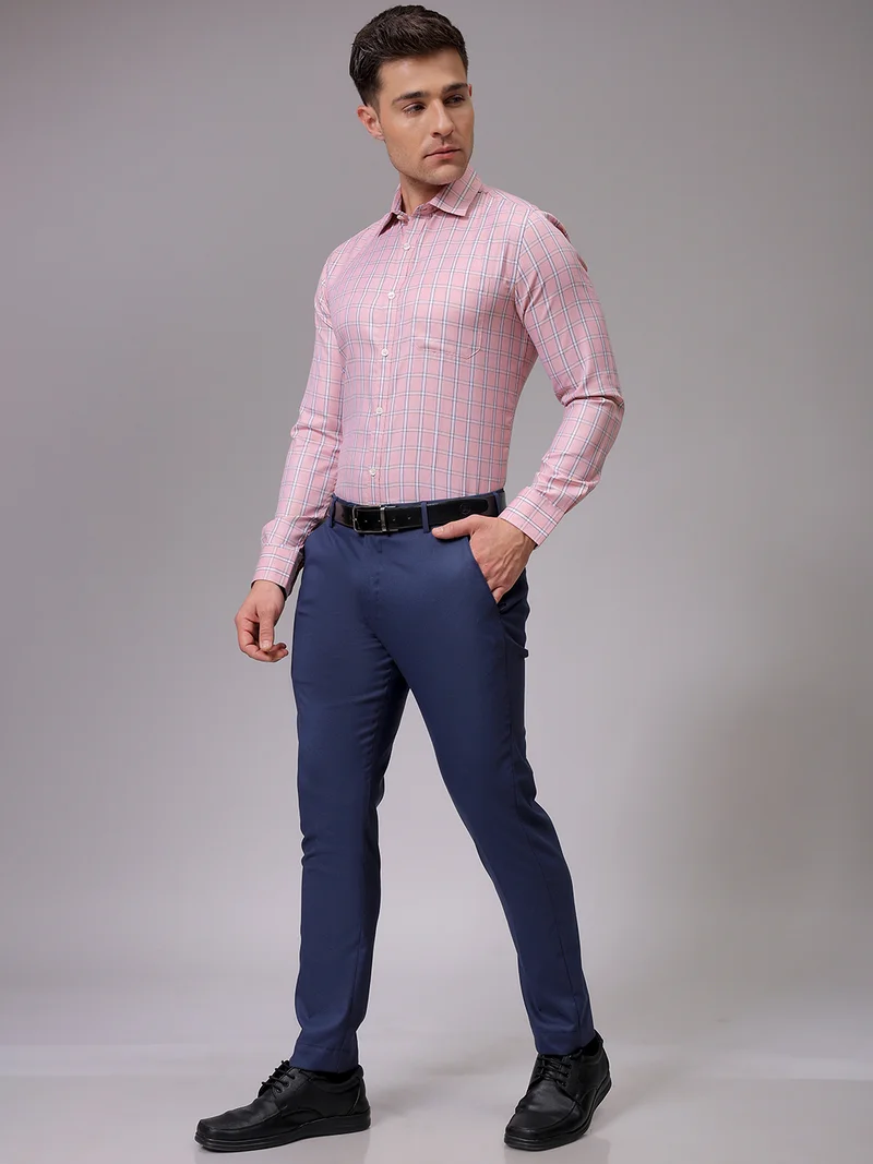 ذا انديان كراج كو Men Slim Fit Checkered Full Sleeves Cutaway Collar Formal Shirt