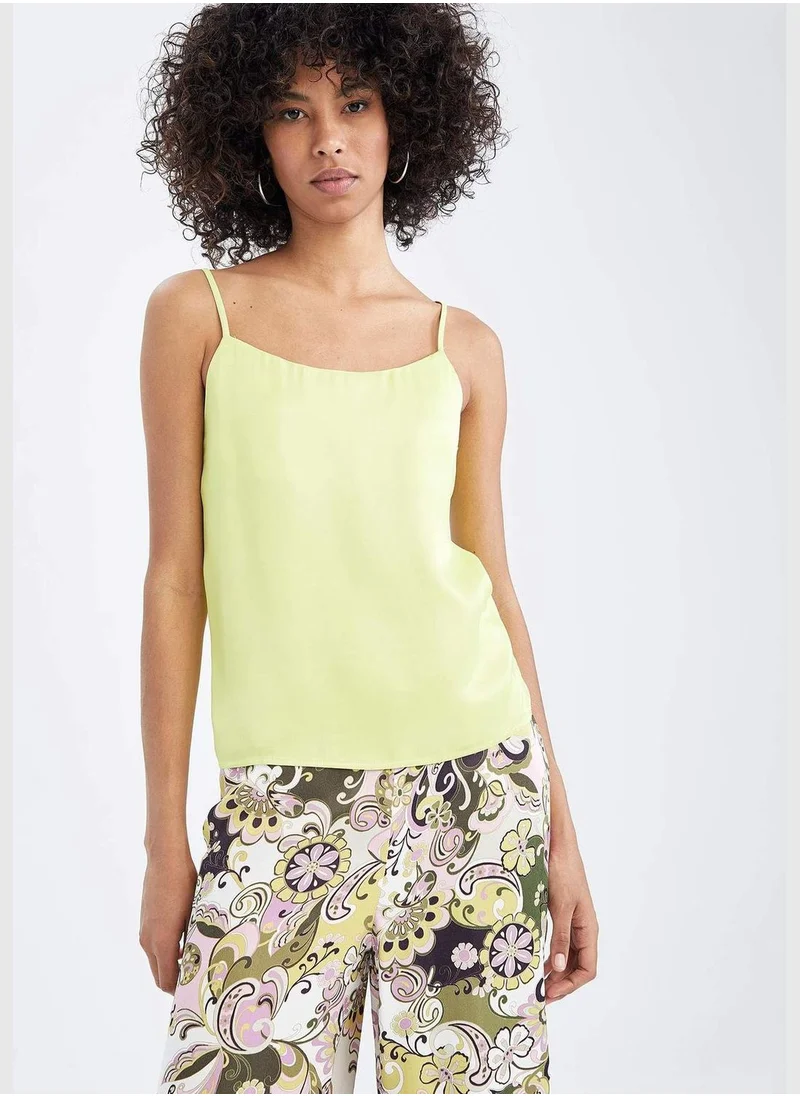 ديفاكتو Regular Fit Strapless Satin Blouse