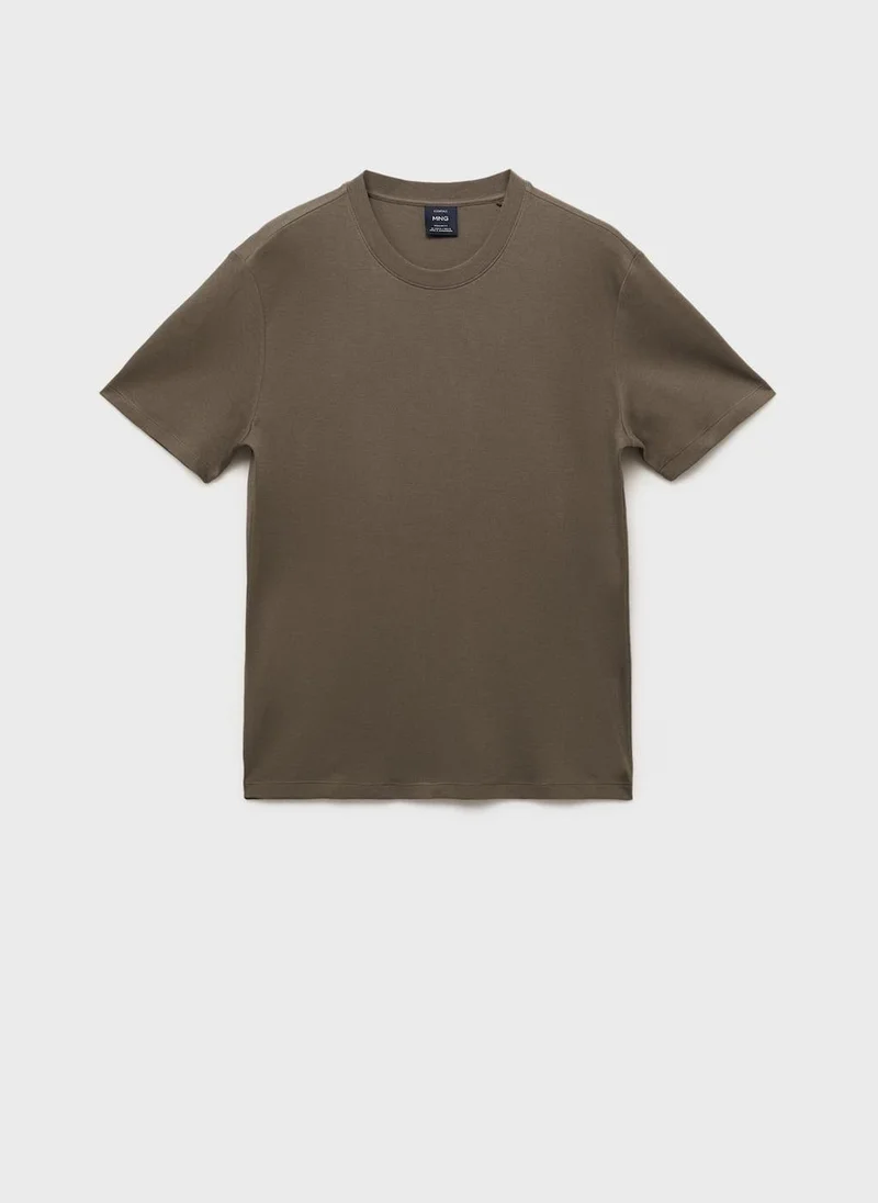 Mango Man  Medium weight regular fit T-shirt for Men | Best Price UAE