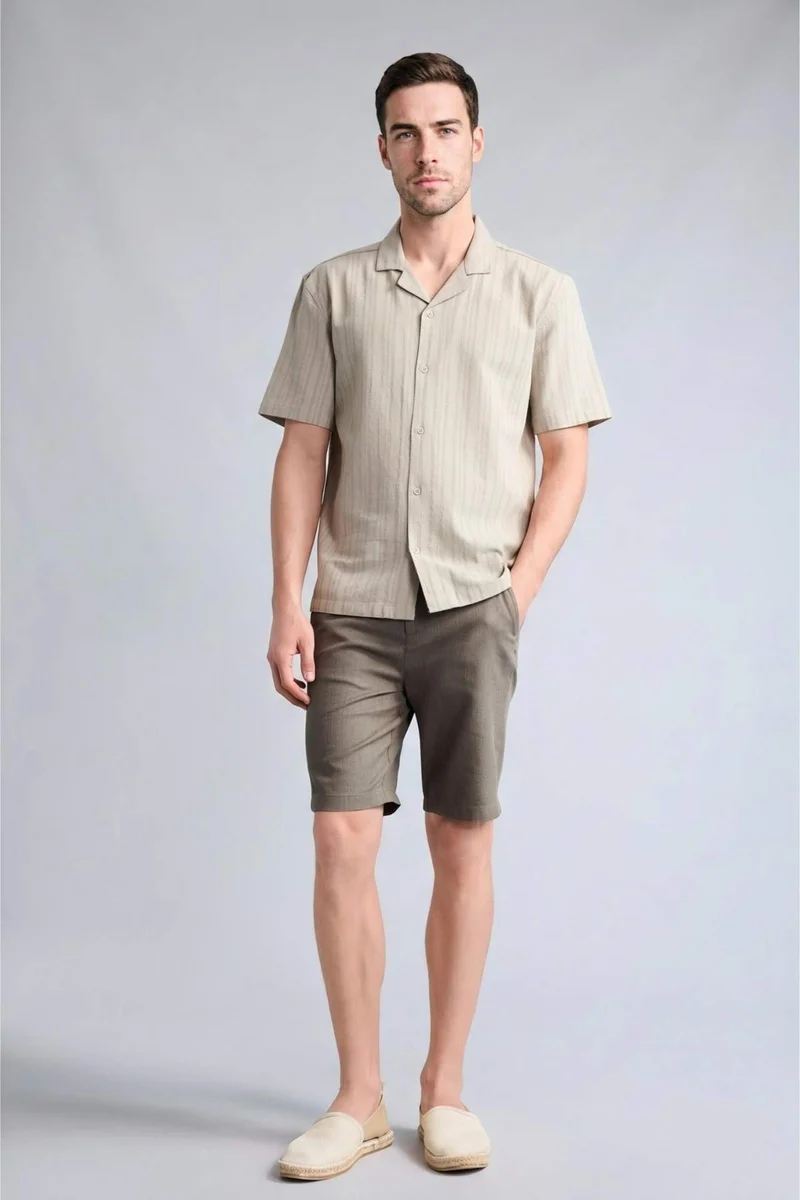 ديفاكتو Regular Fit Resort Neck Cotton Short Sleeve Shirt