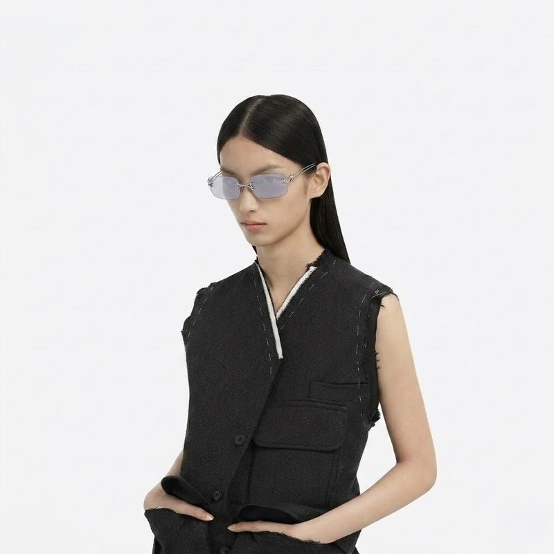 جنتل مونستر نظارات شمسية مستطيلة بدون إطار من Gentle Monster Tetra Col.02 59 مع أذرع معدنية مزينة بنجمة - رمادي فاتح شفاف - Image 5