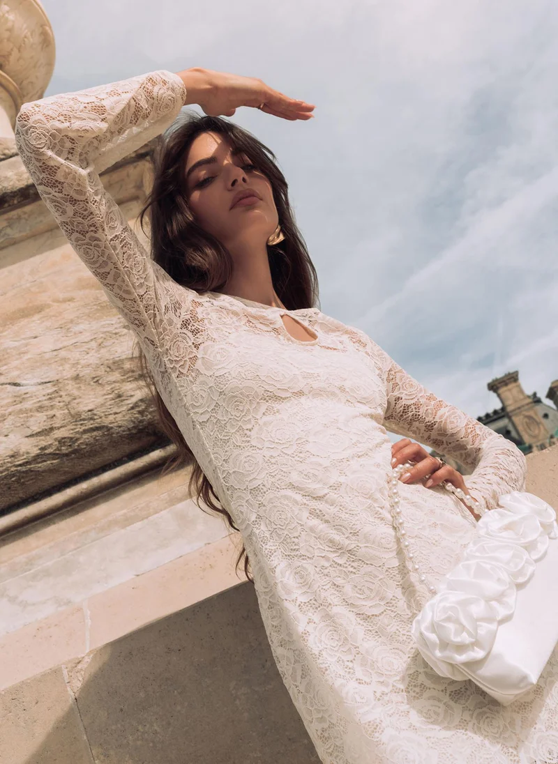 Lichi Lace maxi dress with a collar slit
