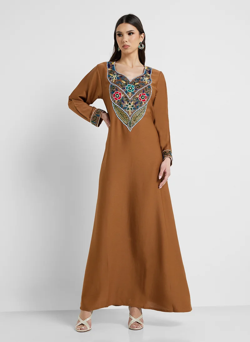 ارابيان كلوزيت جلابية بحزام مزخرف