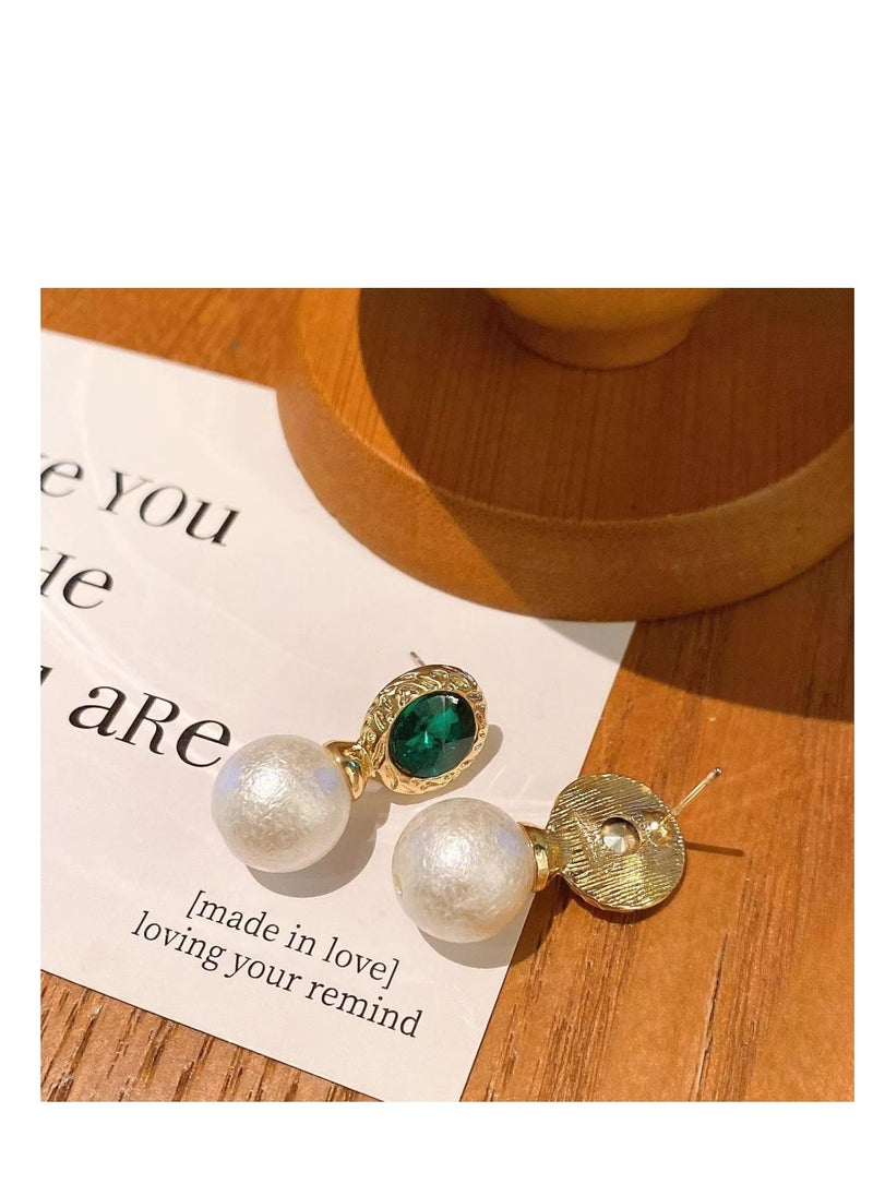 Generic Emerald and diamond pearl stud earrings with high-grade temperament  - Image 3