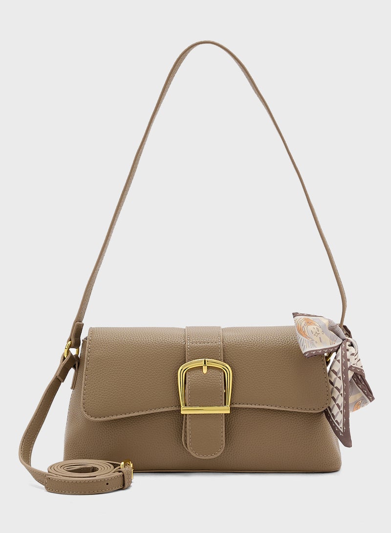 ايلا حقيبة كتف بتفاصيل وشاح وحزام طويل - Image 1