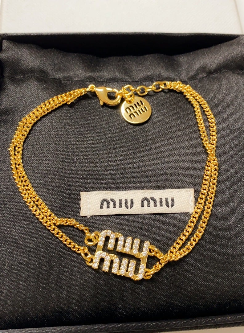 مياو مياو سوار بتصميم طبقتين