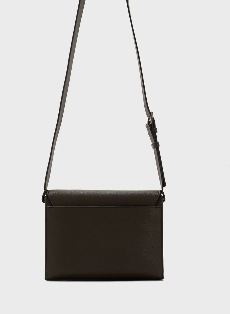 كالفن كلاين حقيبة يد كاجوال للمكتب - Image 2