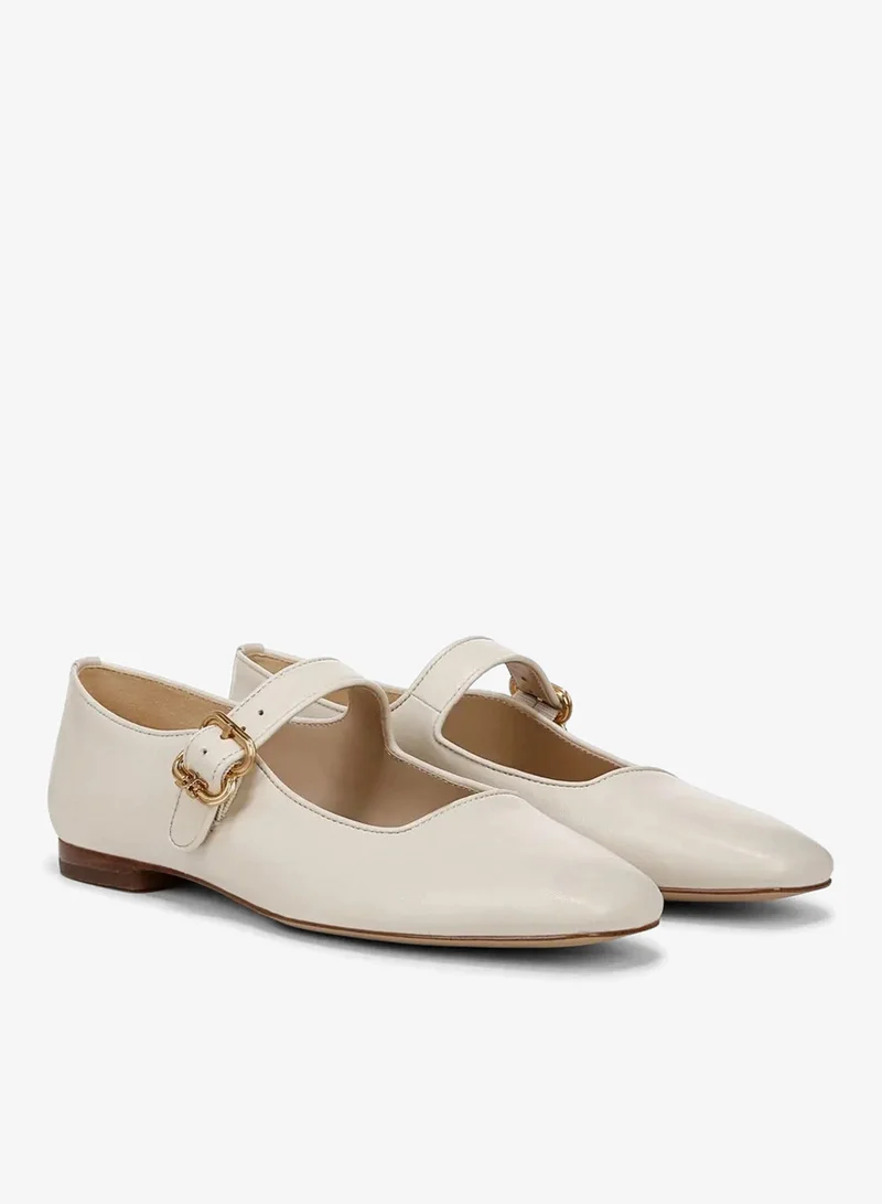 Michaela Mary Jane Flat