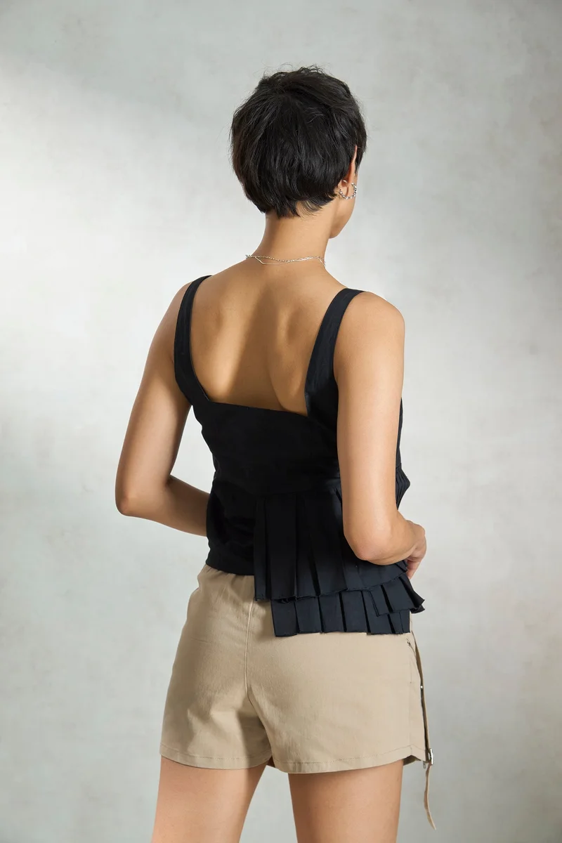 Virgio Cotton Stretch Vacation Dip Hem Pleat Tops for Women