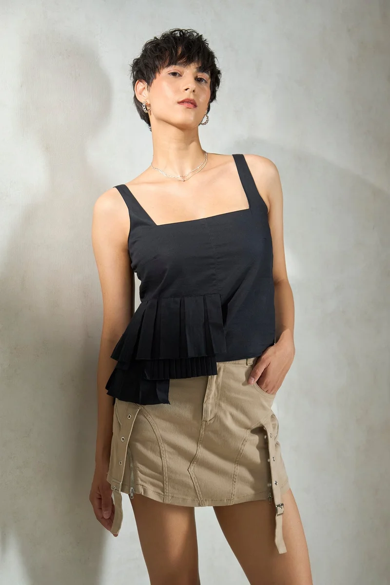 Virgio Cotton Stretch Vacation Dip Hem Pleat Tops for Women