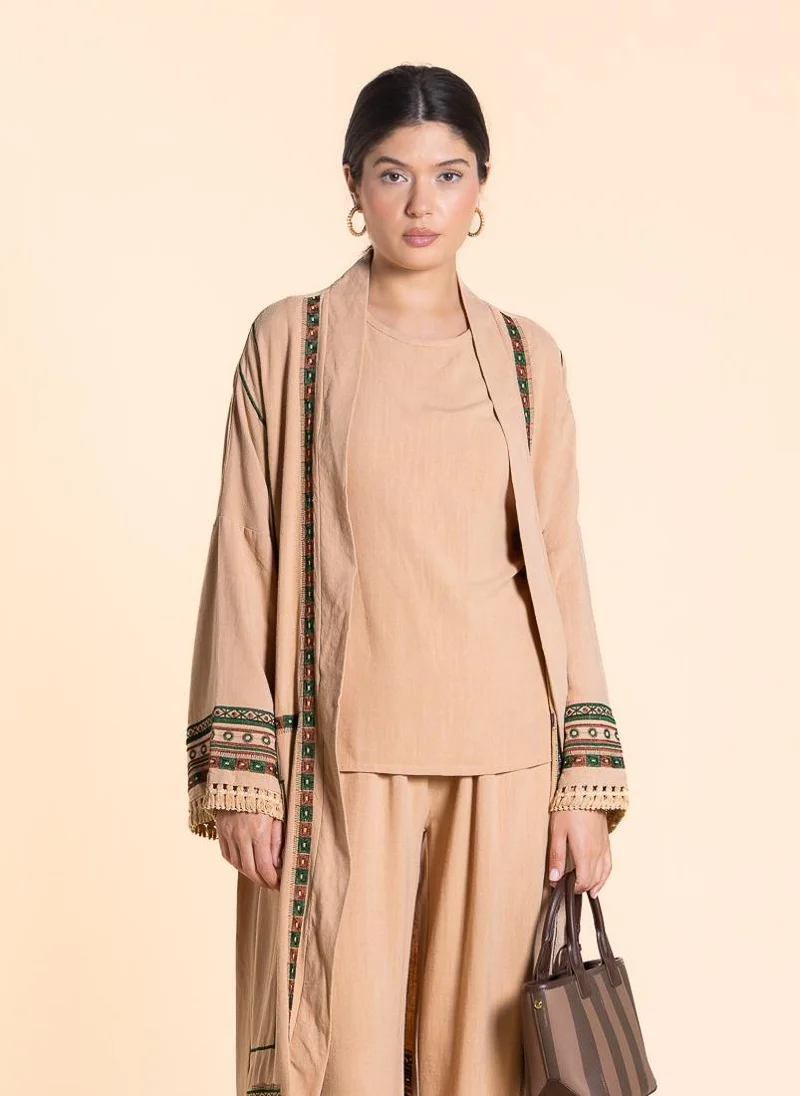 SHAPES DETAILED EMBROIDERED KIMONO SET