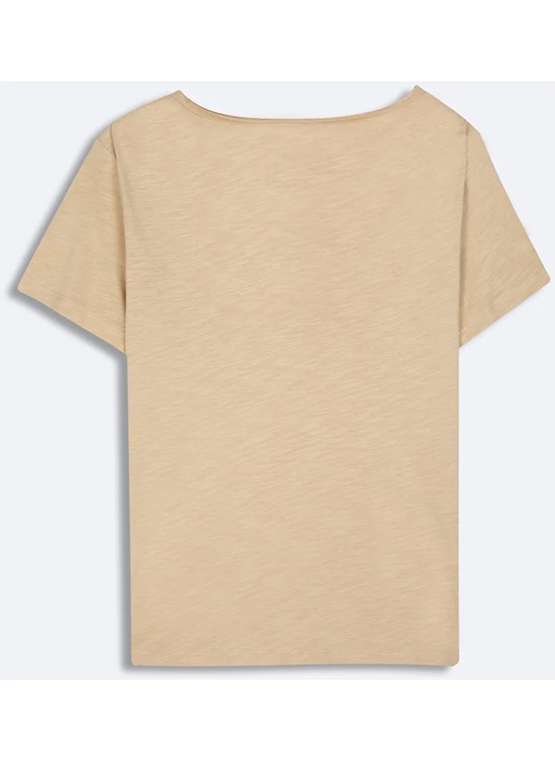 ال تي بي Brown T-Shirt