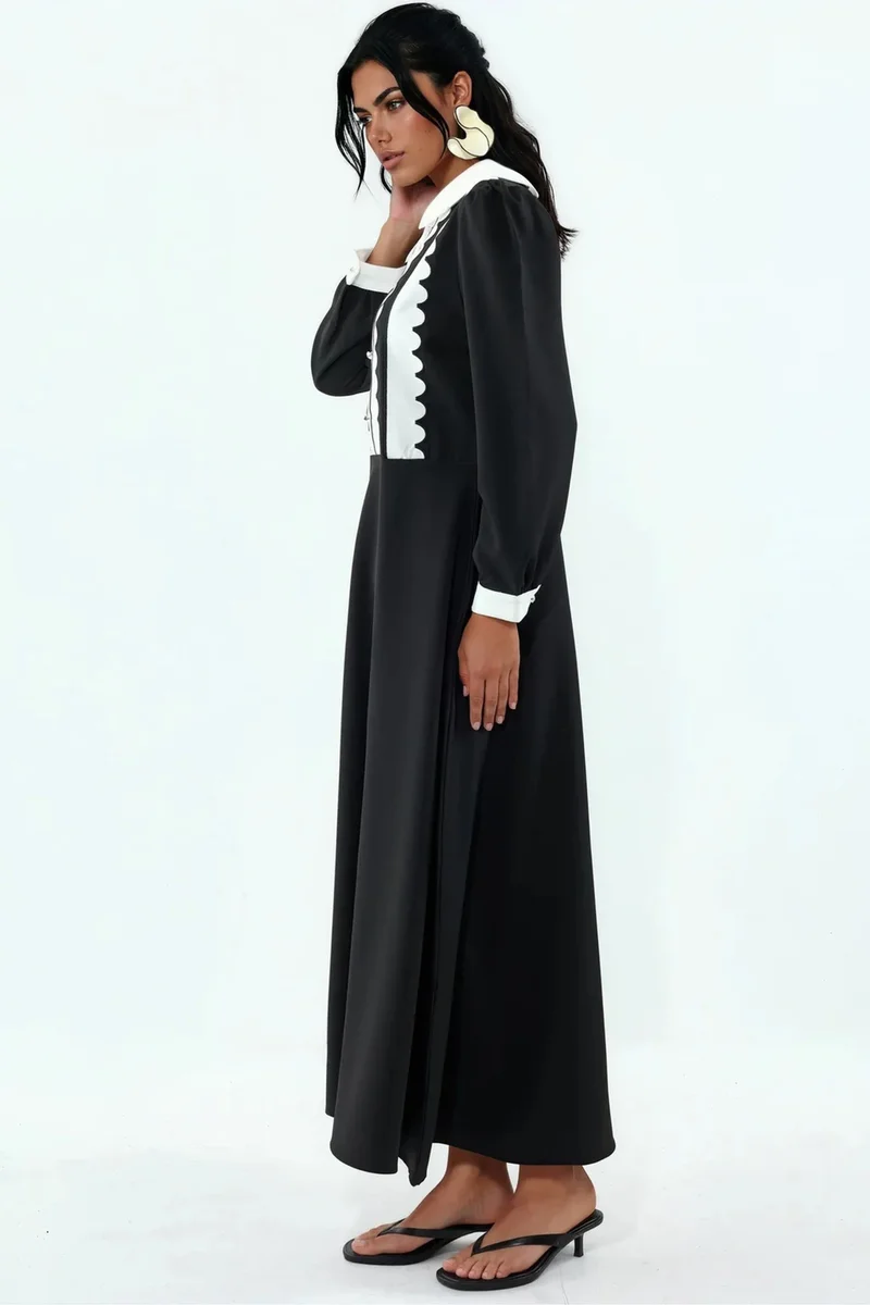 جينيفر Belted Crew Neck Maxi Dress