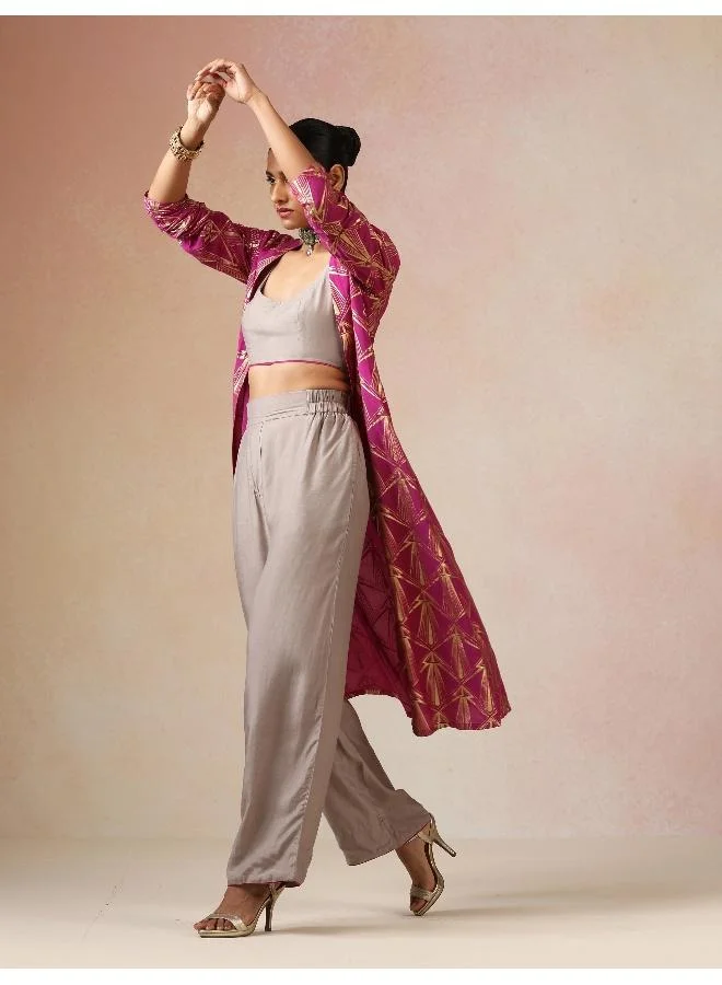 ترو برونز طقم جاكيت من الموسلين والحرير بطبعة ذهبية باللون البني الرمادي والوردي