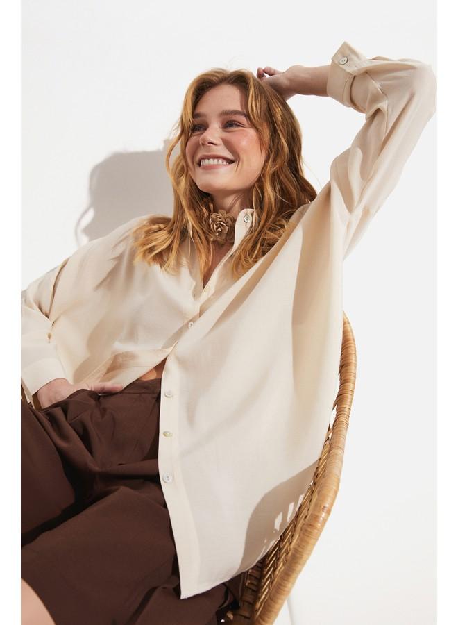 جون قميص نسائي من مزيج المودال بنقشة حجرية بقصة واسعة - Image 3