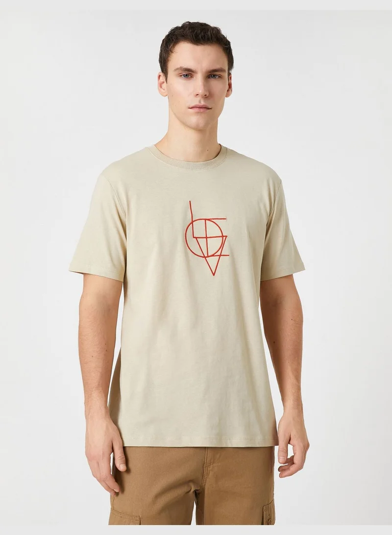كوتون Geometric Embroidered T-Shirt Crew Neck Short Sleeve
