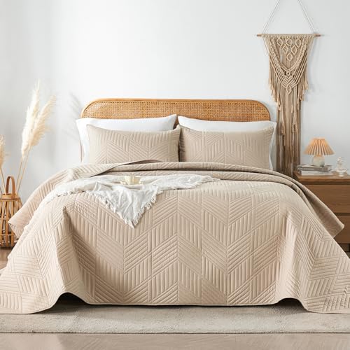 Davulos King Quilt Bedding Set,Beige Ultrasonic King/Cal King Quilt Set Reversible Microfiber Bedspread,Lightweight Soft Modern Geometric Coverlet Set for All Seasons(1 Quilt,2 Pillow Shams) - Image 1