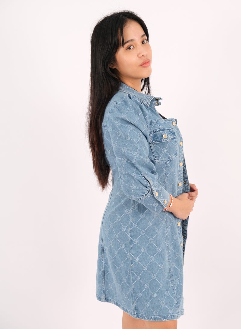 اونلي سترة نسائية من الدنيم طويلة الصدر مزدوجة الصدر باللون الأزرق الجينز - Image 4