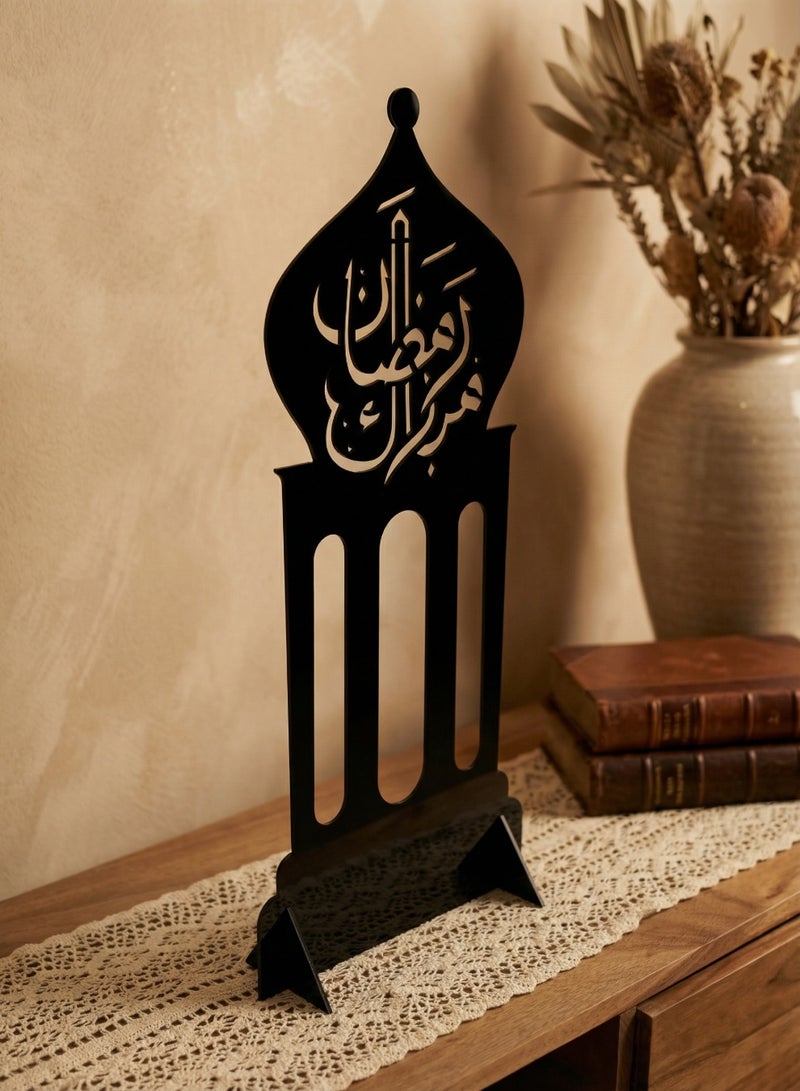 لوحة ديكور من الأكريليك على شكل فانوس رمضان مزخرف بعبارة رمضان مبارك - Image 2